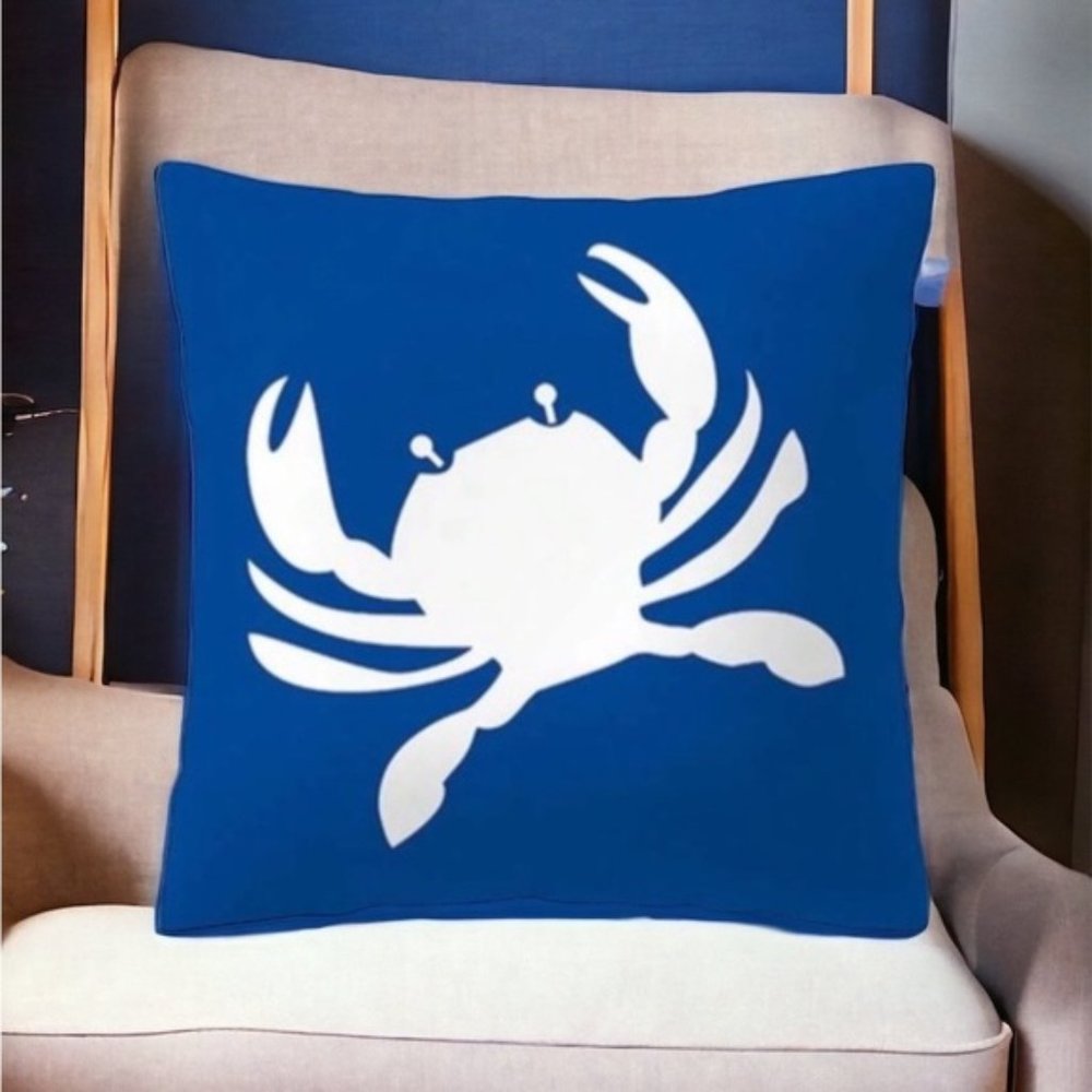 Coastal Nautical Crab Pillow Cover Graphic  17.7 in Square Classic Blue White - Picture 10 of 12